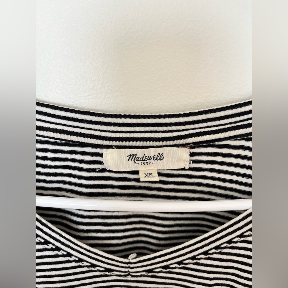 Madewell Embroidered floral top striped black and white - Picture 5 of 5